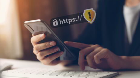 Deweloperzy! Let's Encrypt DST Root CA X3 - wygasa. Starsze iPhone4 i HTC narażone.